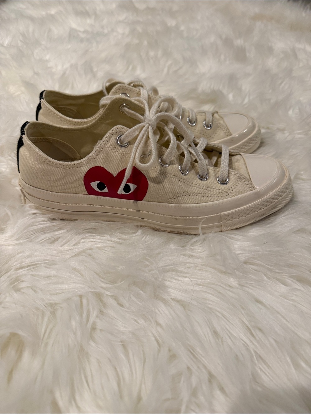 Comme des Garçons Play Converse Cream Canvas Sneakers Men’s 6/Women’s 8